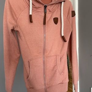 Wanakome brand zip up hoodie from buckle.